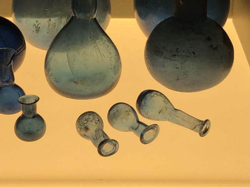 Gläser aus der Römerzeit (Archäologisches Museum)