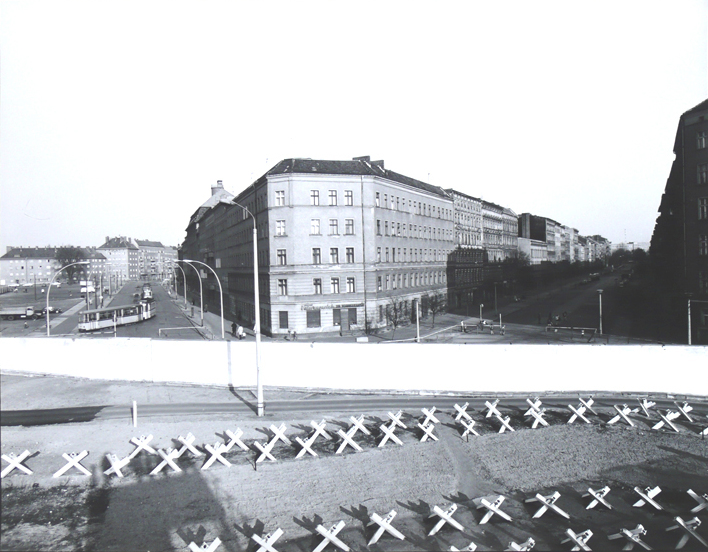 Berliner Mauer, Bernauer Strasse 1973